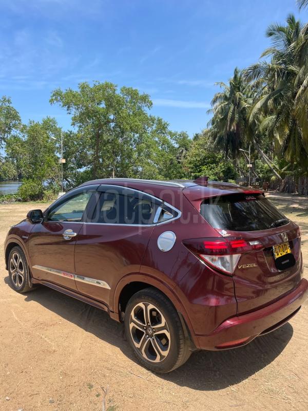 Honda Vezel 2014 - භාවිතා කරන ලද SUV රථය sale in Sri Lanka - patpat.lk
