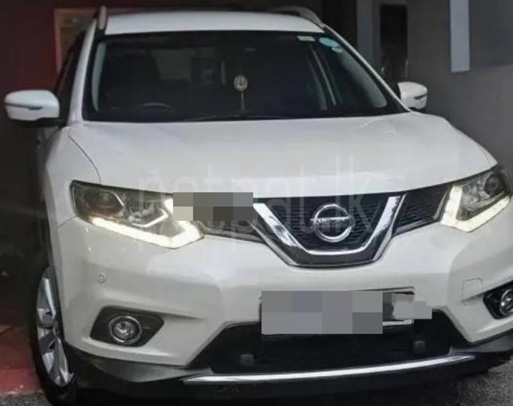 Nissan X Trail 2015 - பயன்படுத்தப்பட்டது SUV sale in Sri Lanka - patpat.lk