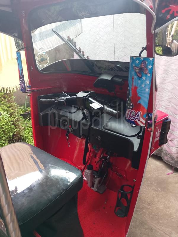 Bajaj Three Wheel 2012 - பயன்படுத்தப்பட்டது முச்சக்கர வண்டி sale in Sri Lanka - patpat.lk