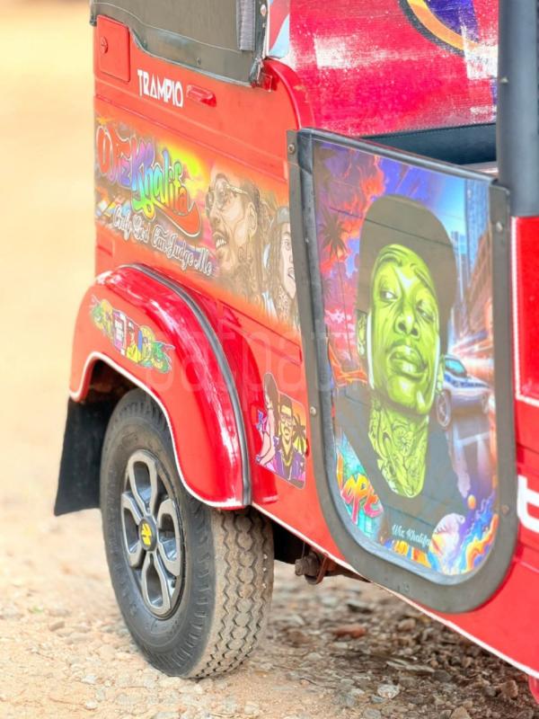 Advertisement image 4