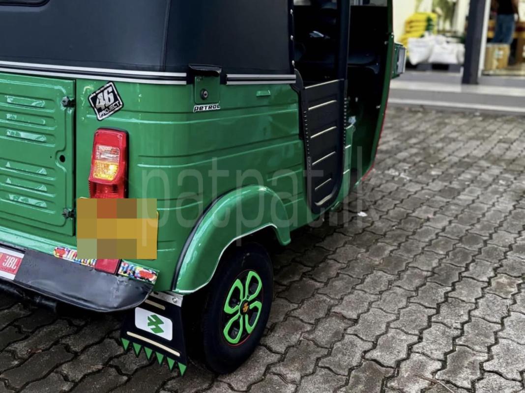 Bajaj Three Wheel 2010 - பயன்படுத்தப்பட்டது முச்சக்கர வண்டி sale in Sri Lanka - patpat.lk