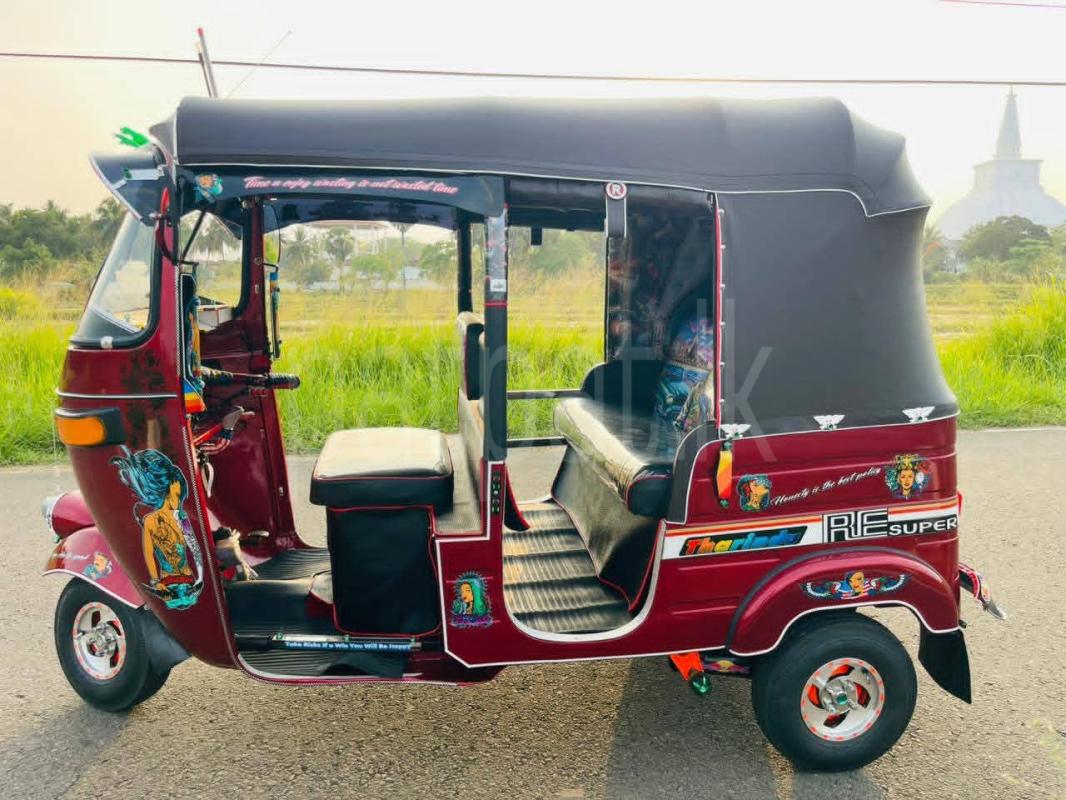 Bajaj Three Wheel 2000 - பயன்படுத்தப்பட்டது முச்சக்கர வண்டி sale in Sri Lanka - patpat.lk
