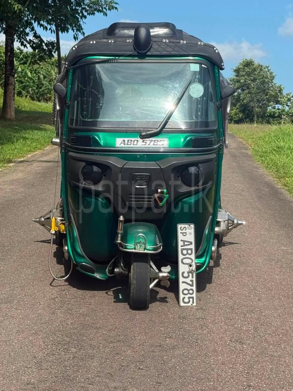 Bajaj 4 stroke 2016 - Used Three wheeler sale in Sri Lanka - patpat.lk