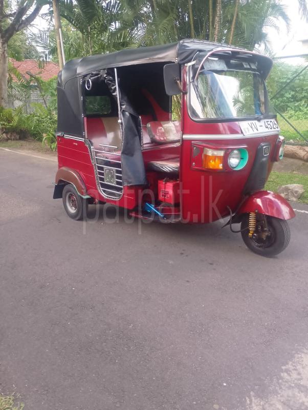 Bajaj Three Wheel 2012 - பயன்படுத்தப்பட்டது முச்சக்கர வண்டி sale in Sri Lanka - patpat.lk