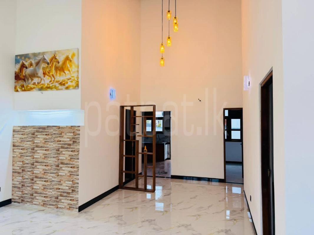 House for Sale in Kiriwattuduwa