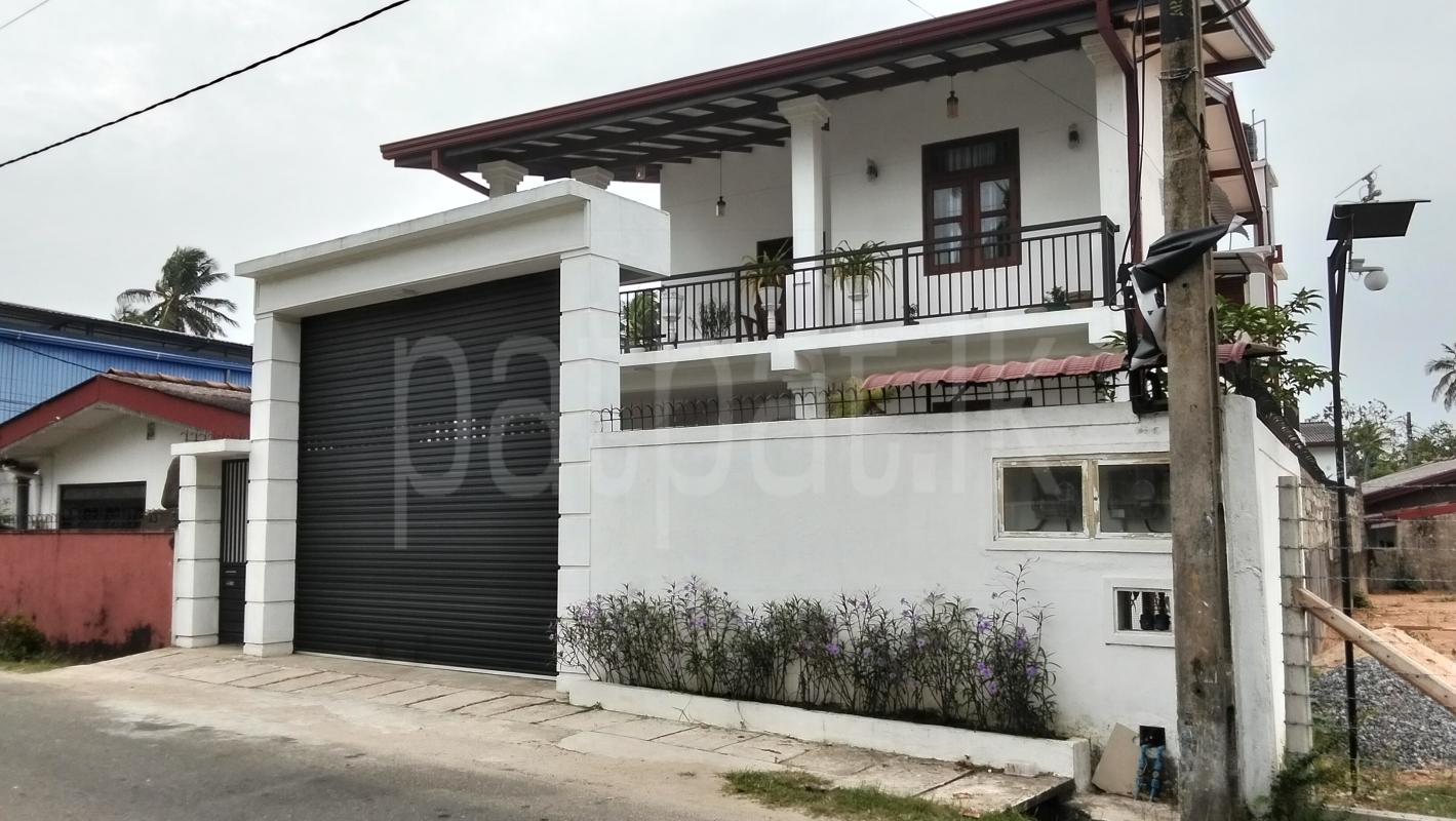 Advertisement image 1