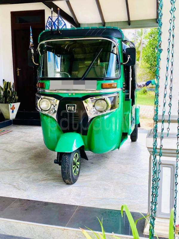 Bajaj 4 stroke 2015 - Used Three wheeler sale in Sri Lanka - patpat.lk