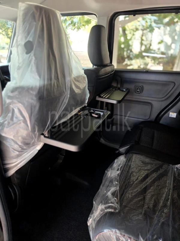 Advertisement image 6