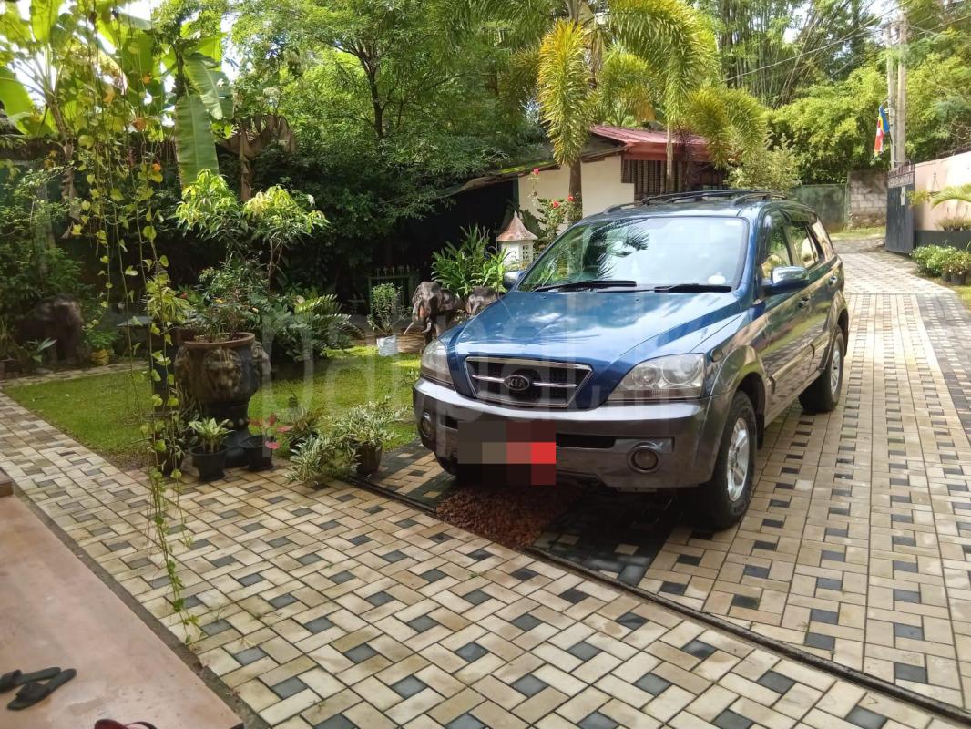 KIA Sorento 2004 - Used SUV sale in Sri Lanka - patpat.lk