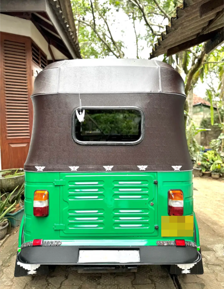 Bajaj Three Wheel 2011 - பயன்படுத்தப்பட்டது முச்சக்கர வண்டி sale in Sri Lanka - patpat.lk