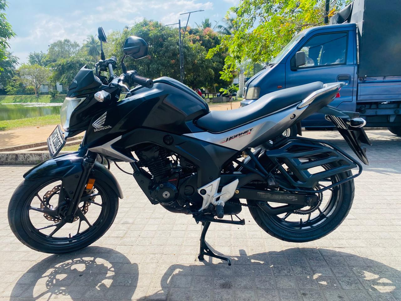 Honda Cb Hornet 2017 - Used Bike sale in Sri Lanka - patpat.lk