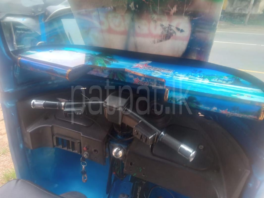 Bajaj 4 stroke 2007 - பயன்படுத்தப்பட்டது முச்சக்கர வண்டி sale in Sri Lanka - patpat.lk