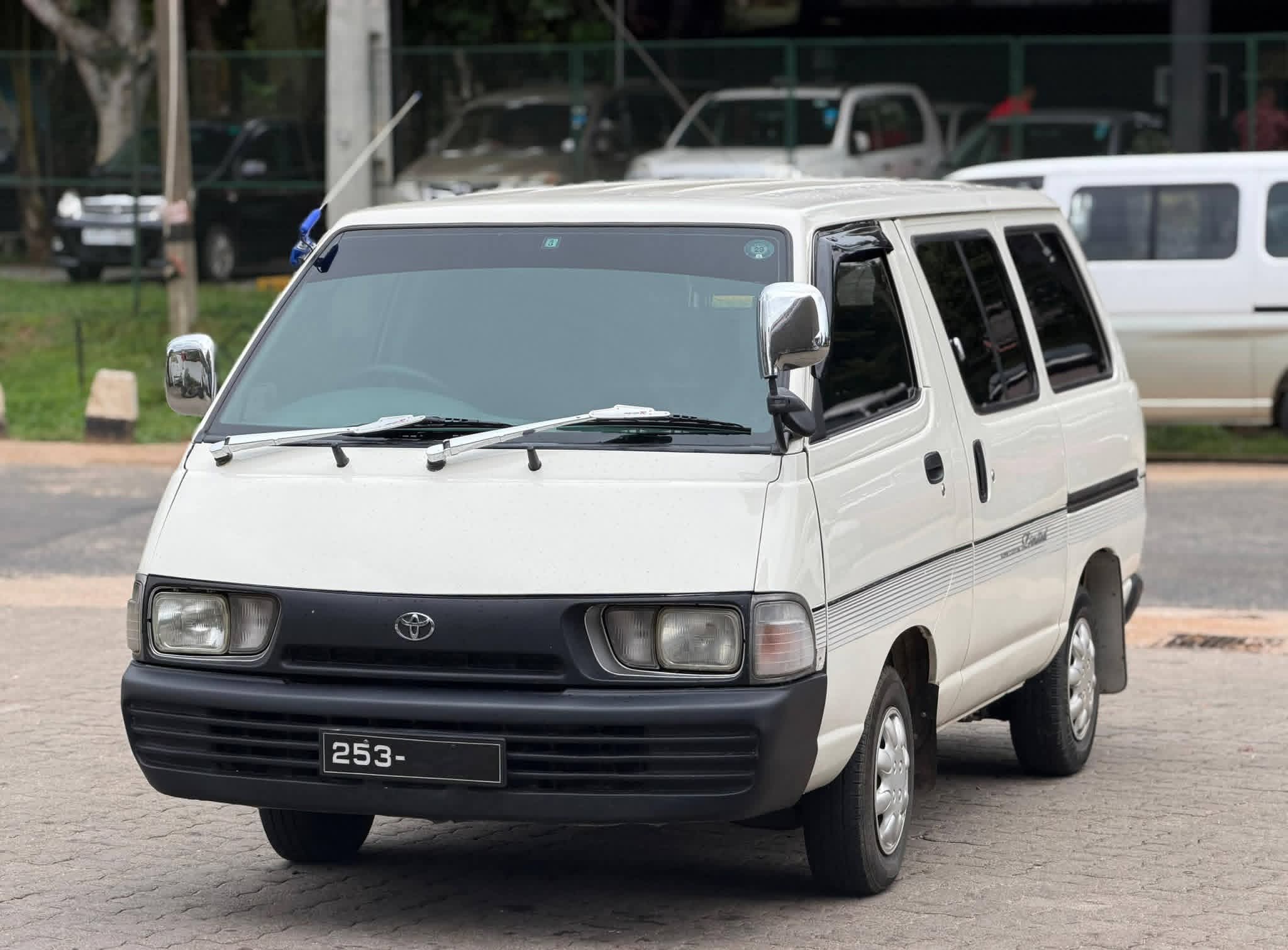 Toyota TownAce 1994 - Used Van sale in Sri Lanka - patpat.lk