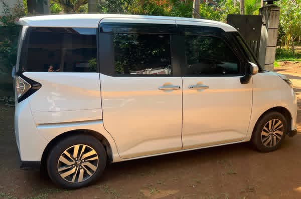 Toyota Roomy 2019 - Used Van sale in Sri Lanka - patpat.lk