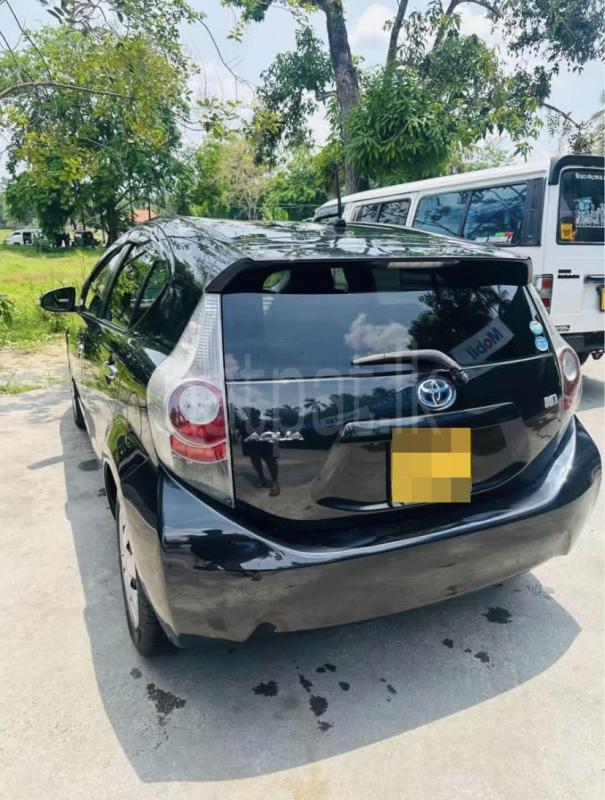 Toyota Aqua 2012 - Used Car sale in Sri Lanka - patpat.lk