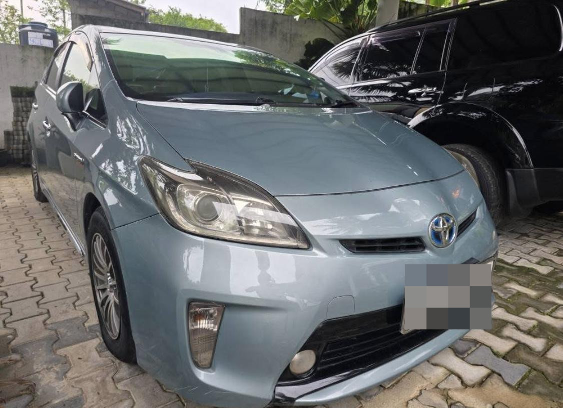 Toyota Prius 2013 - மறுசீரமைக்கப்பட்டது கார் sale in Sri Lanka - patpat.lk