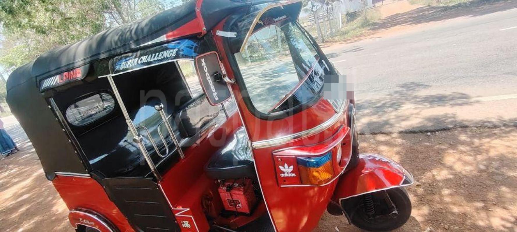 Bajaj Three Wheel 2012 - Used Three wheeler sale in Sri Lanka - patpat.lk