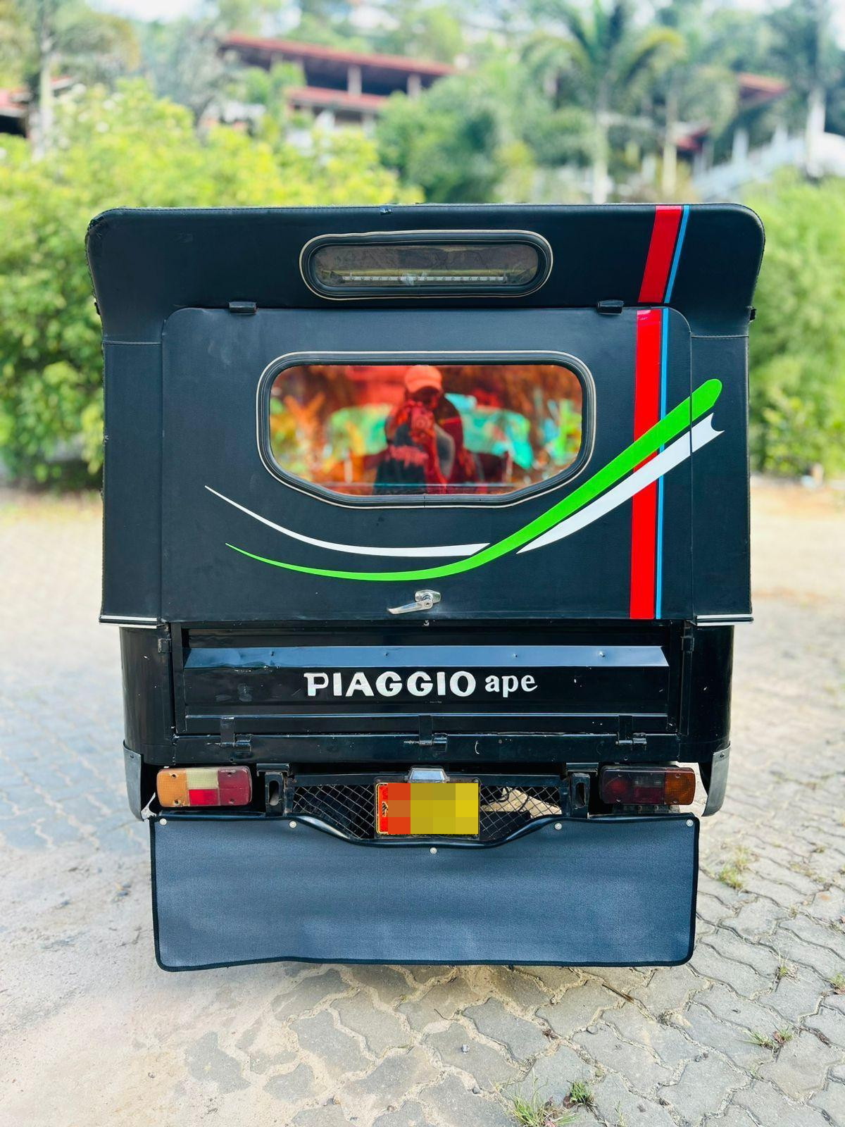 Piaggio Three Wheel 2016 - பயன்படுத்தப்பட்டது முச்சக்கர வண்டி sale in Sri Lanka - patpat.lk