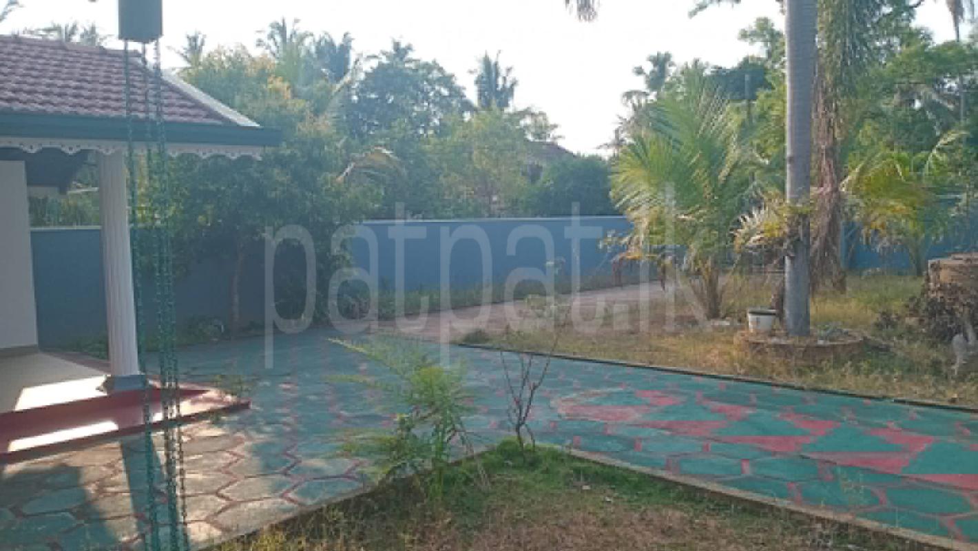 House for Sale in Makandura