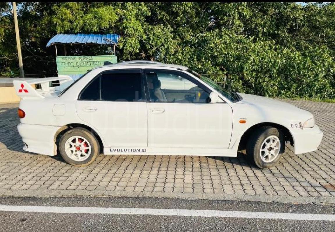 Mitsubishi Lancer 1996 - பயன்படுத்தப்பட்டது கார் sale in Sri Lanka - patpat.lk