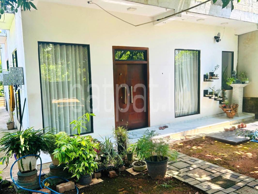 House for Sale in Nittambuwa