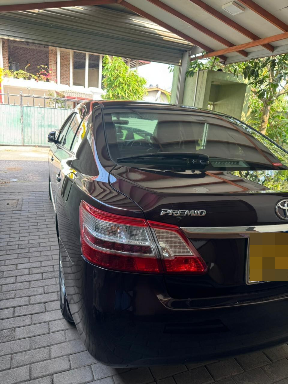 Toyota Premio 2013 - பயன்படுத்தப்பட்டது கார் sale in Sri Lanka - patpat.lk