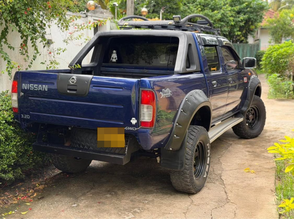 Nissan D22 2001 - பயன்படுத்தப்பட்டது SUV sale in Sri Lanka - patpat.lk