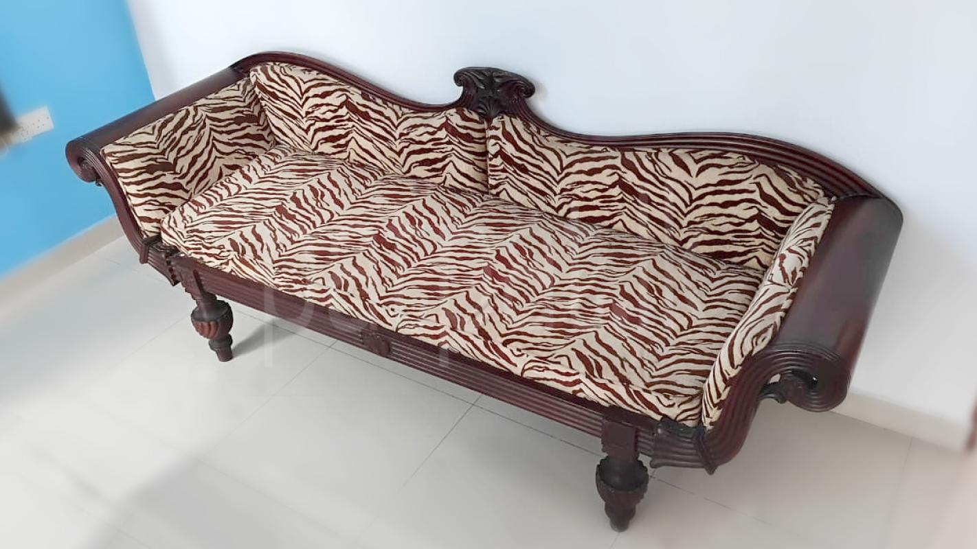 Wooden Couch ads-image-1