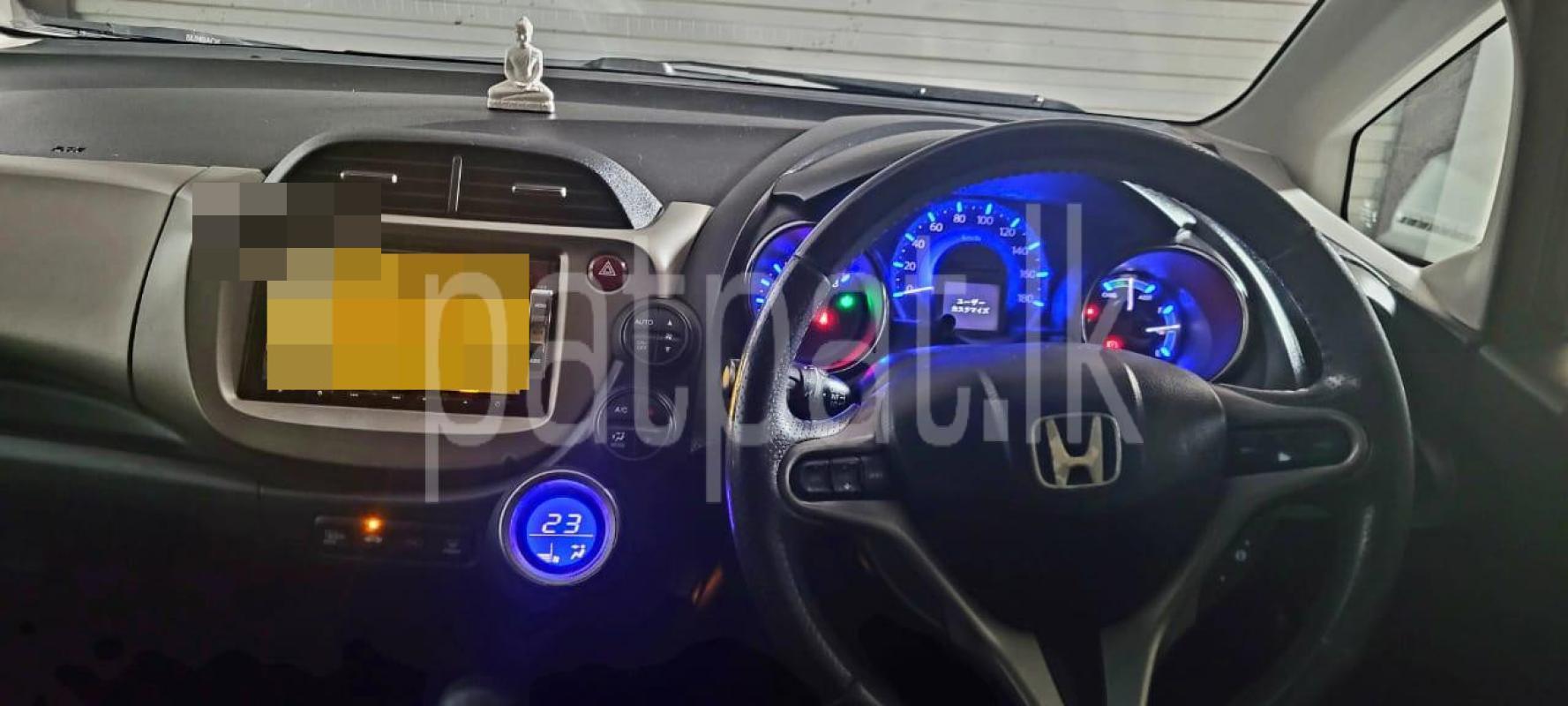 Advertisement image 3