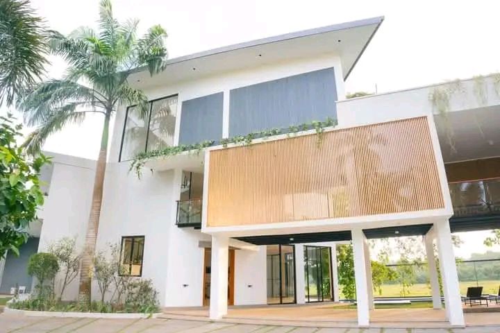 House for Sale in Akuregoda