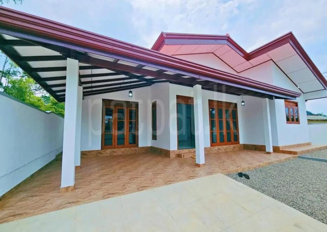 House for Sale in Athurugiriya ads-image-1