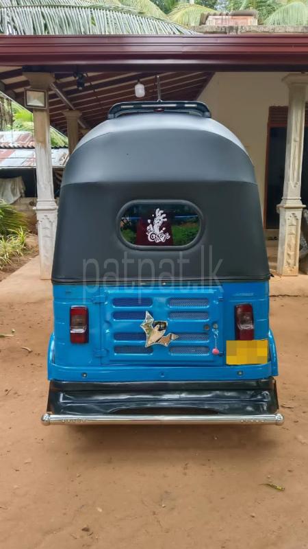 Bajaj Three Wheel 2015 - பயன்படுத்தப்பட்டது முச்சக்கர வண்டி sale in Sri Lanka - patpat.lk