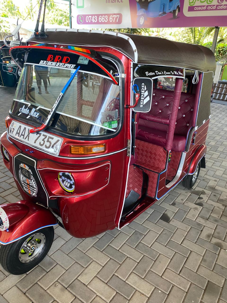 Bajaj Three Wheel 2015 - Used Three wheeler sale in Sri Lanka - patpat.lk