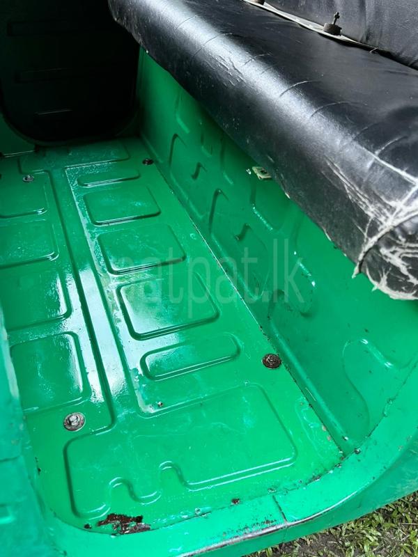 Bajaj Three Wheel 2011 - பயன்படுத்தப்பட்டது முச்சக்கர வண்டி sale in Sri Lanka - patpat.lk