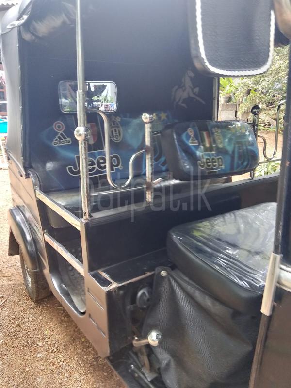 Bajaj Three Wheel 2010 - Used Three wheeler sale in Sri Lanka - patpat.lk