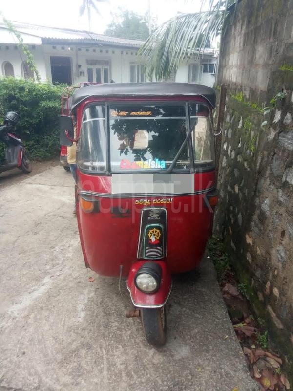 Bajaj Three Wheel 2000 - பயன்படுத்தப்பட்டது முச்சக்கர வண்டி sale in Sri Lanka - patpat.lk