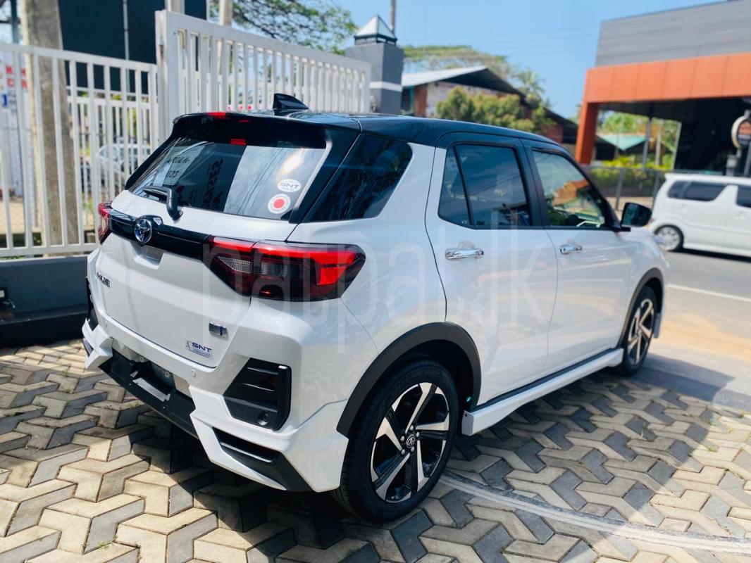 Advertisement image 4