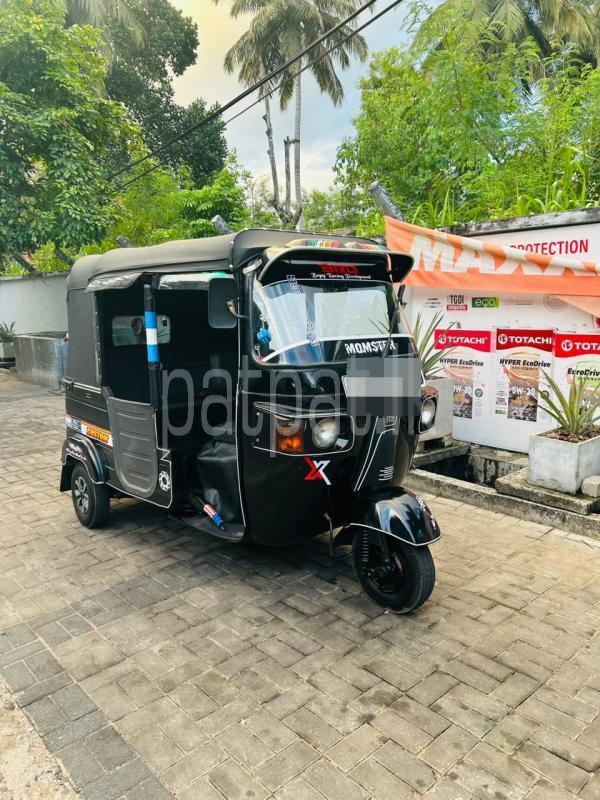 Bajaj Three Wheel 2012 - பயன்படுத்தப்பட்டது முச்சக்கர வண்டி sale in Sri Lanka - patpat.lk