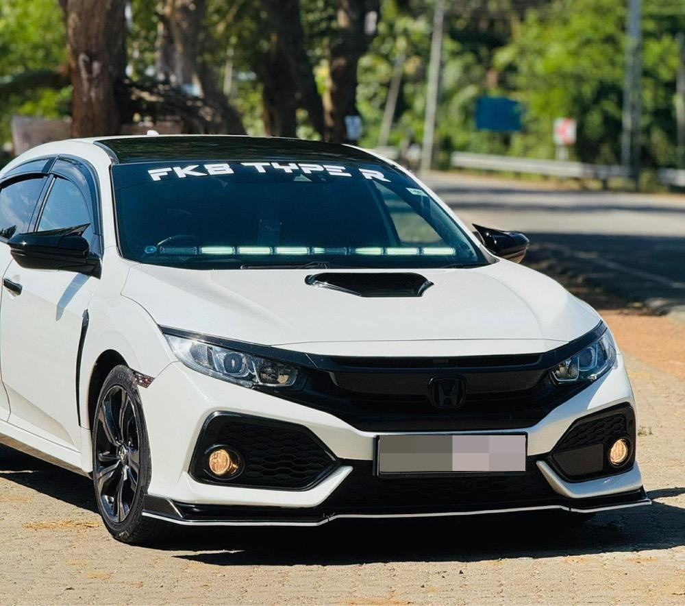 Honda Civic 2017 ads-image-1