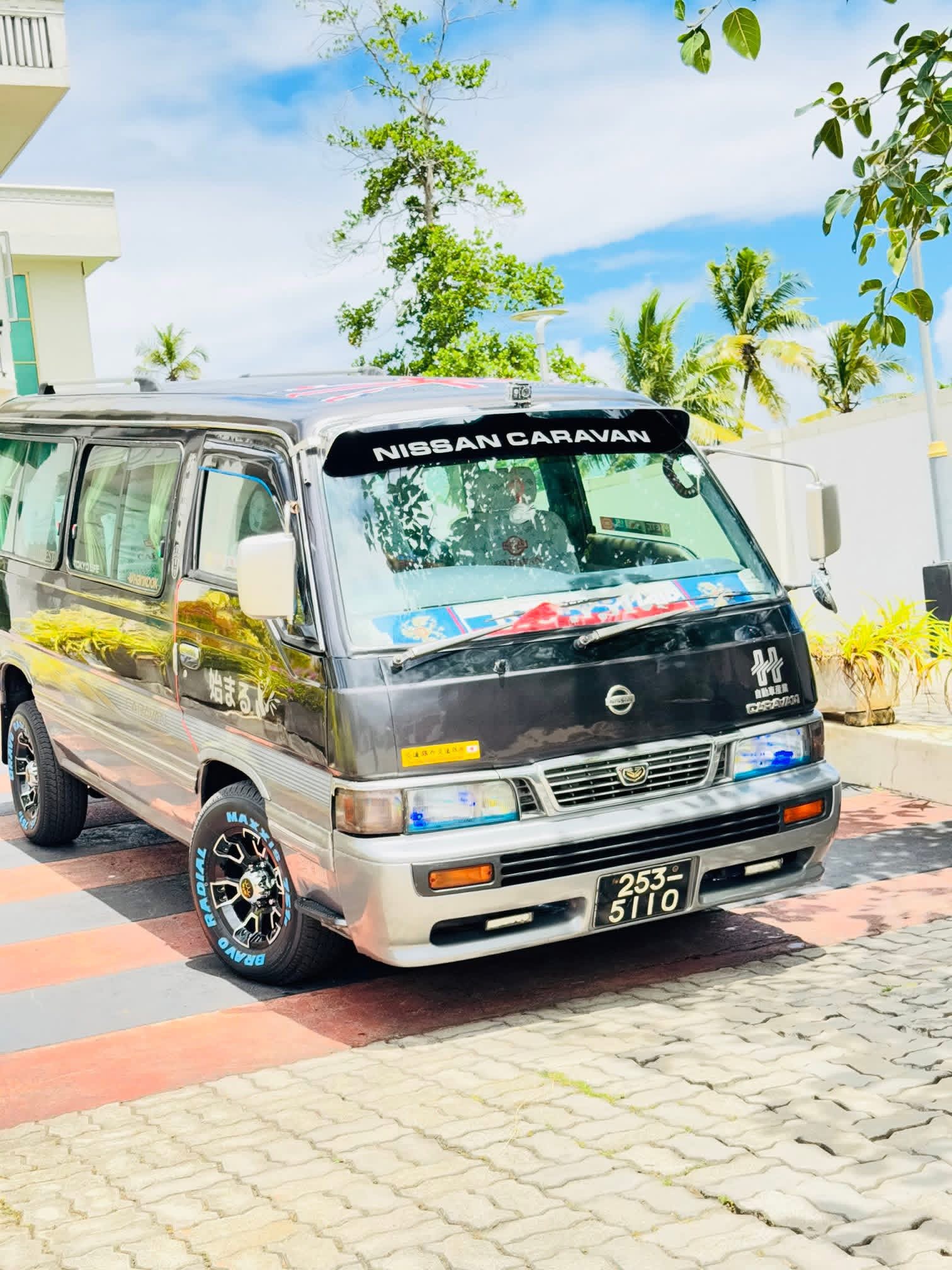 Nissan Caravan 1994 - பயன்படுத்தப்பட்டது வேன் sale in Sri Lanka - patpat.lk