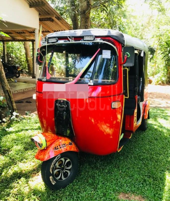 Bajaj 2 stroke 1990 - பயன்படுத்தப்பட்டது முச்சக்கர வண்டி sale in Sri Lanka - patpat.lk