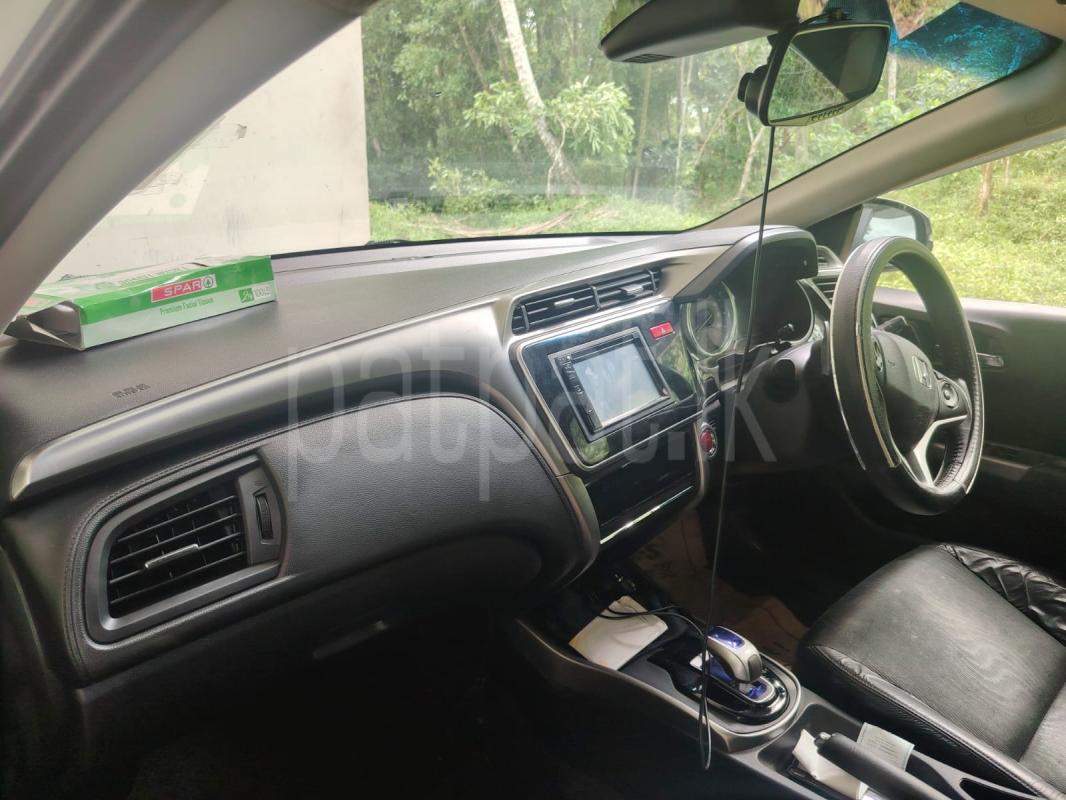 Honda Grace 2015 - Used Car sale in Sri Lanka - patpat.lk