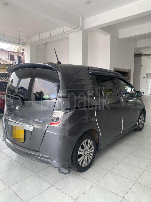 Advertisement image 3