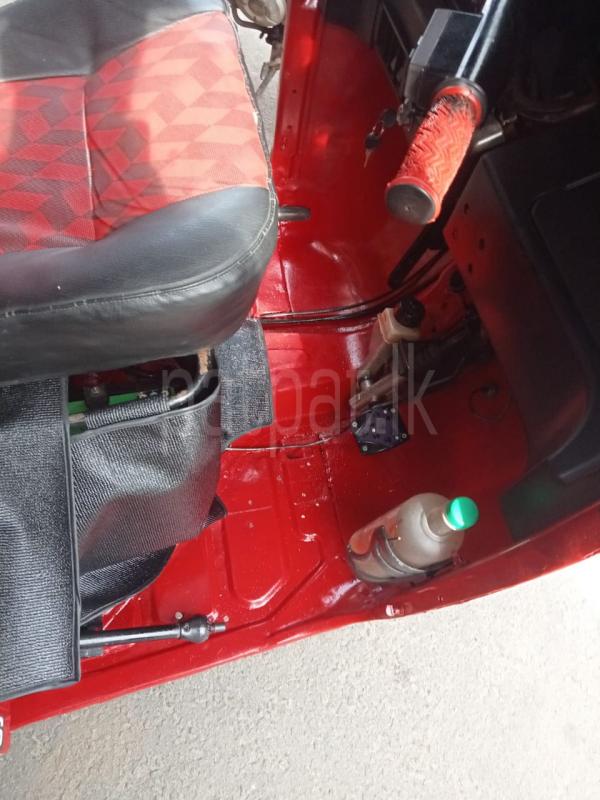 Bajaj 4 stroke 2012 - Used Three wheeler sale in Sri Lanka - patpat.lk