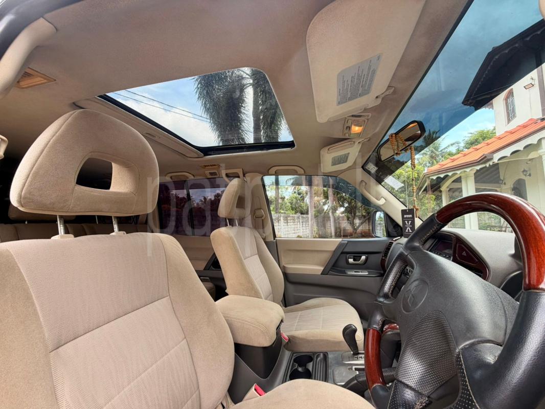 Mitsubishi Montero 2006 - பயன்படுத்தப்பட்டது SUV sale in Sri Lanka - patpat.lk