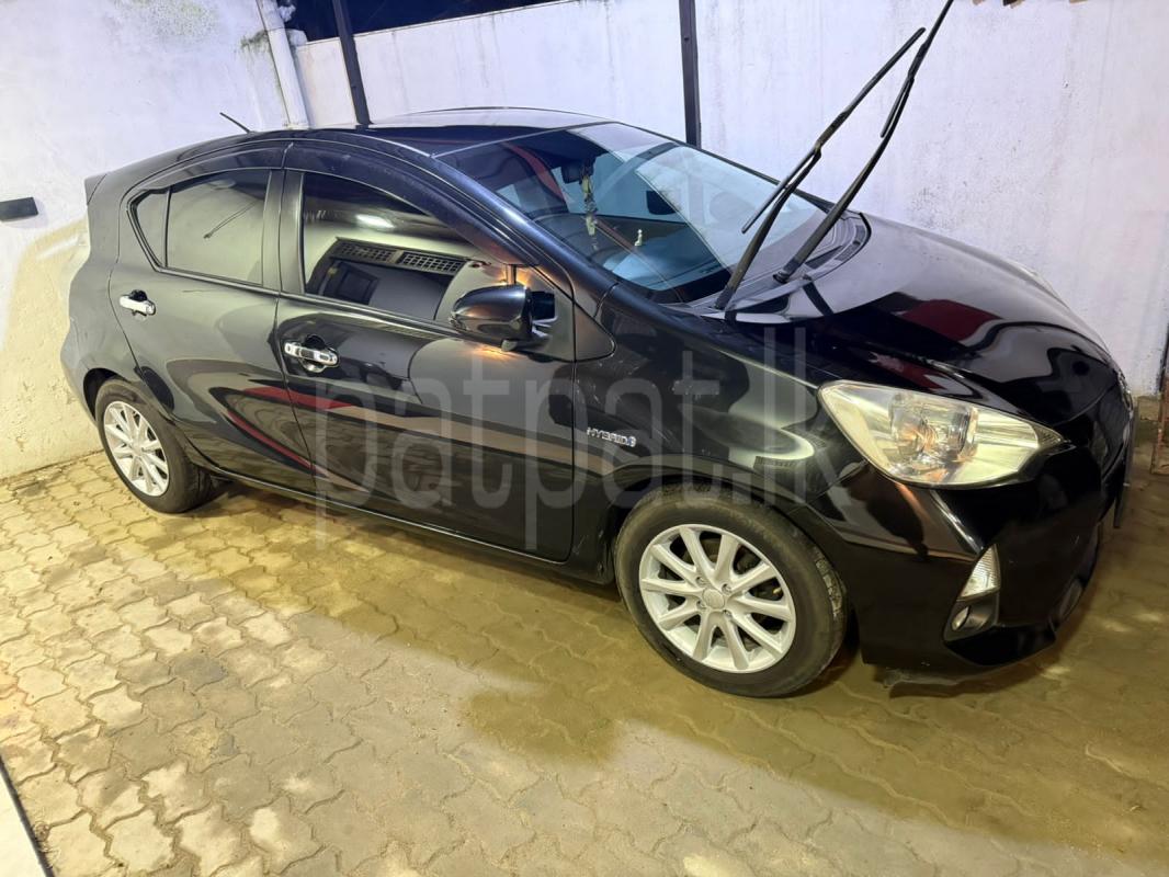 Toyota Aqua 2012 - பயன்படுத்தப்பட்டது கார் sale in Sri Lanka - patpat.lk