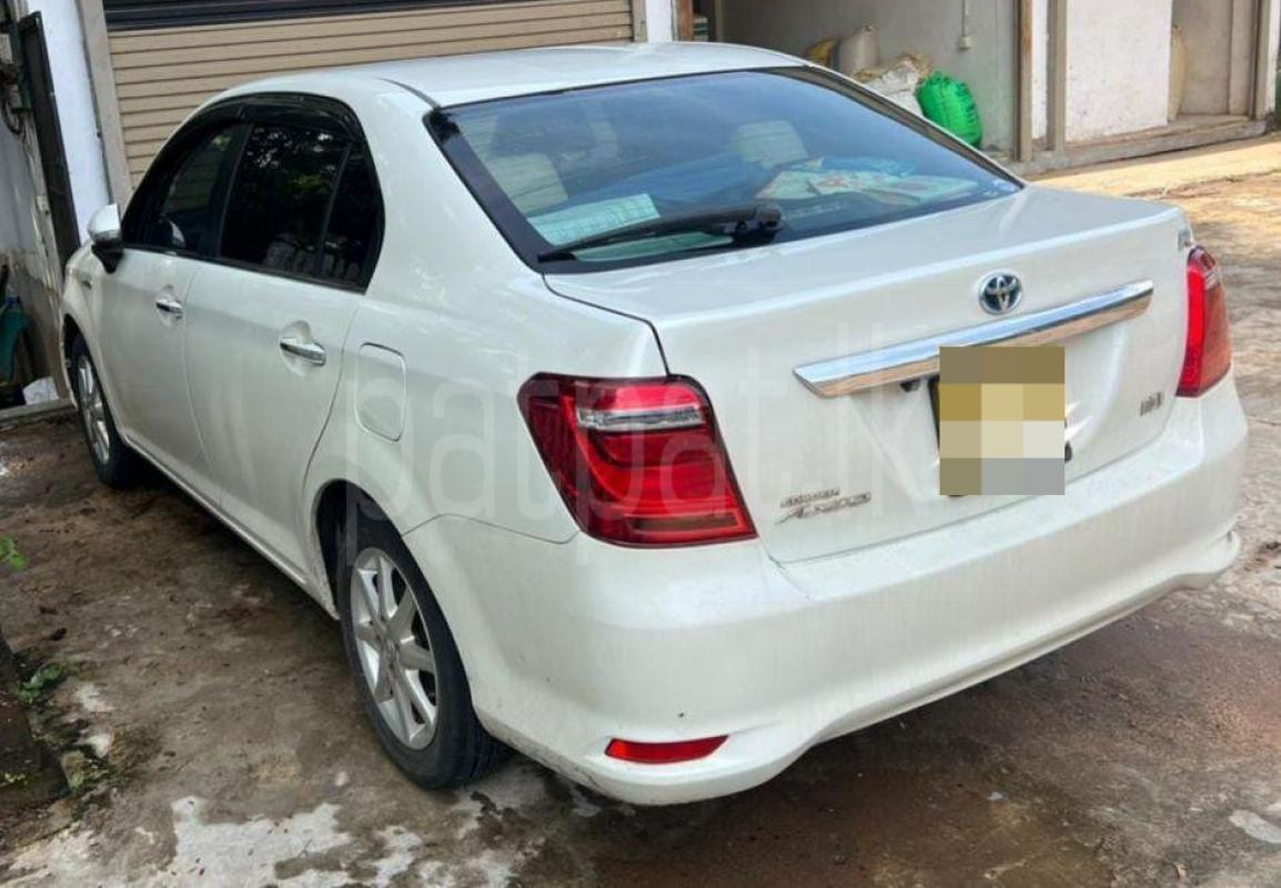 Toyota Axio 2015 - பயன்படுத்தப்பட்டது கார் sale in Sri Lanka - patpat.lk