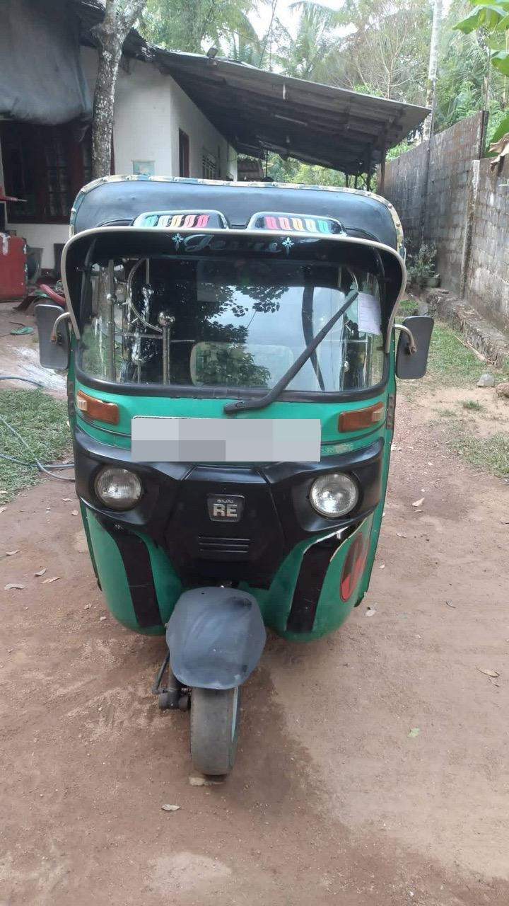 Bajaj Three Wheel 2015 - Used Three wheeler sale in Sri Lanka - patpat.lk