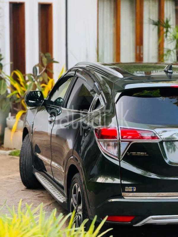 Advertisement image 6