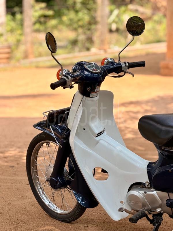 Advertisement image 4